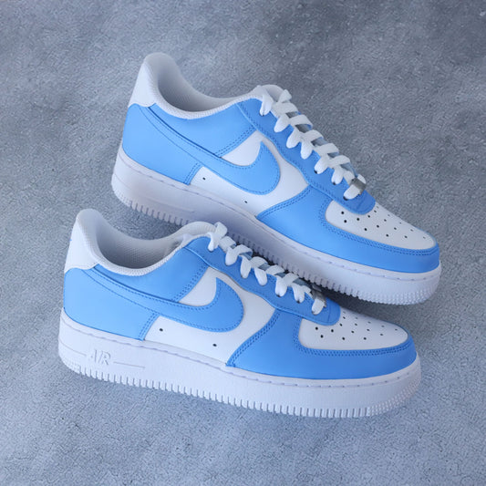 Nike Air Force 1 custom pastel bleu ciel pour femme et enfant – sneakers tendance personnalisées