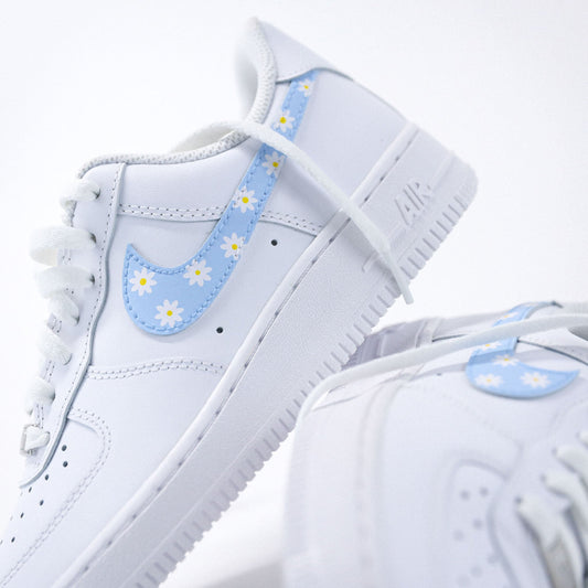 Nike Air Force 1 Custom Marguerite – sneakers personnalisées fleuries avec design floral et streetwear tendance