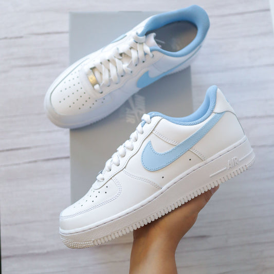 baskets nike custom pastel bleu clair – air force 1 fille mode tendance