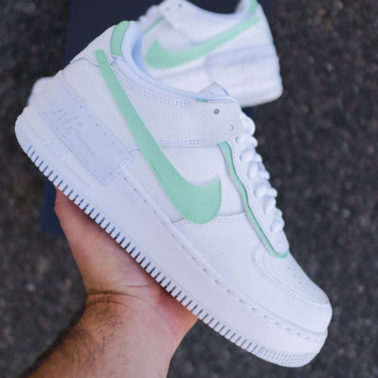 Nike Air Force 1 Shadow custom pastel vert menthe – sneaker blanche stylée streetwear femme Sneakeaze Customs