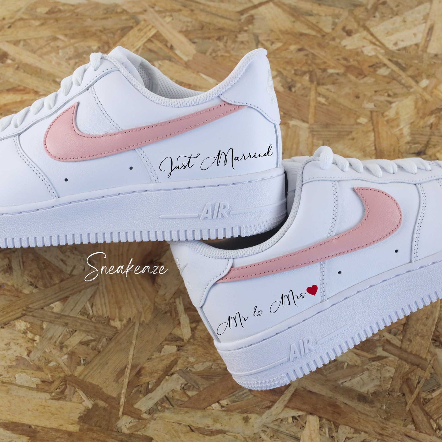 Air Force 1 personnalisées mariage - Nike custom "just married" inscription des initiales des mariés et de la date du jour J couleur rose - sneakeaze customs