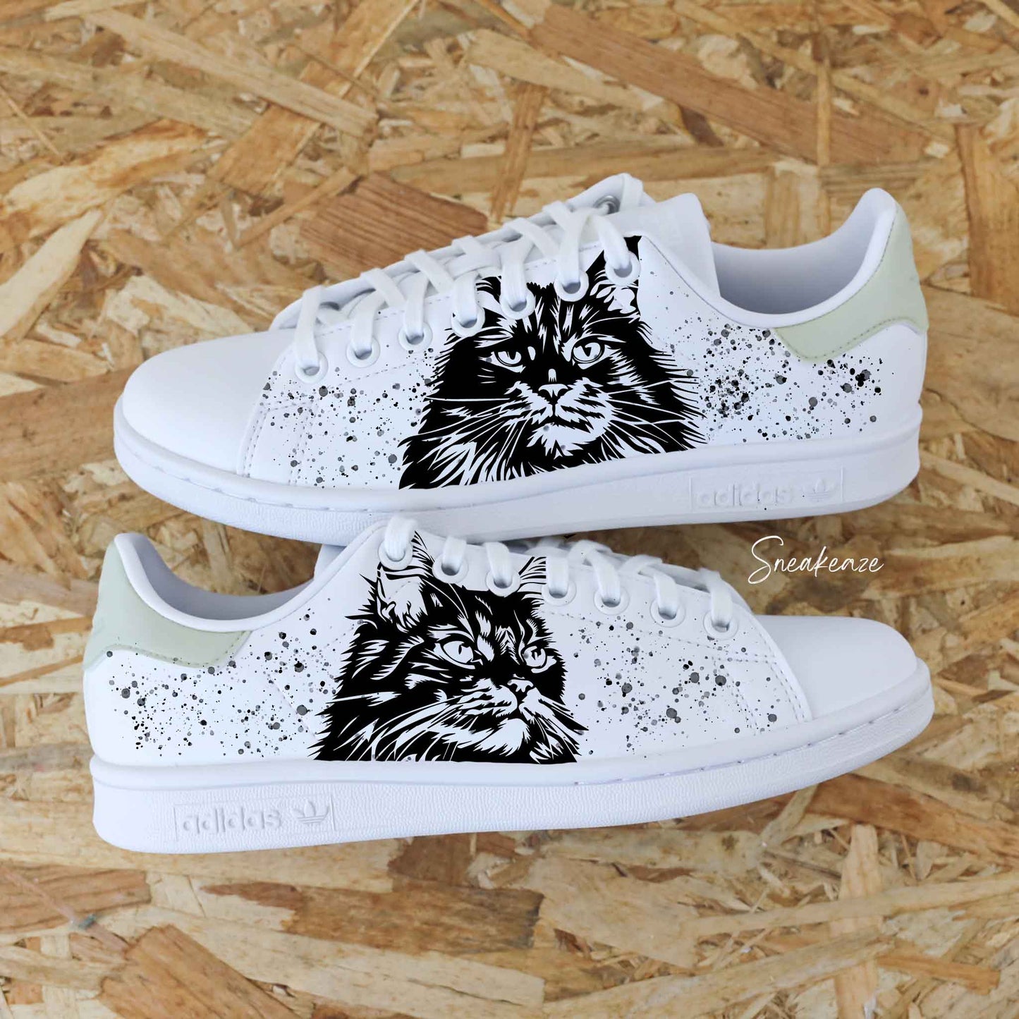 basket adidas stan smith personnalisée avec tête de chat noire