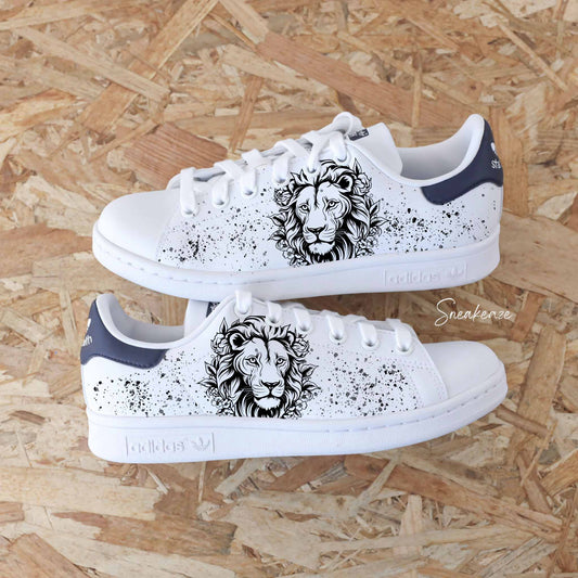 Baskets Adidas Stan smith custom dessin de lion avec splash de peinture sneakeaze custom