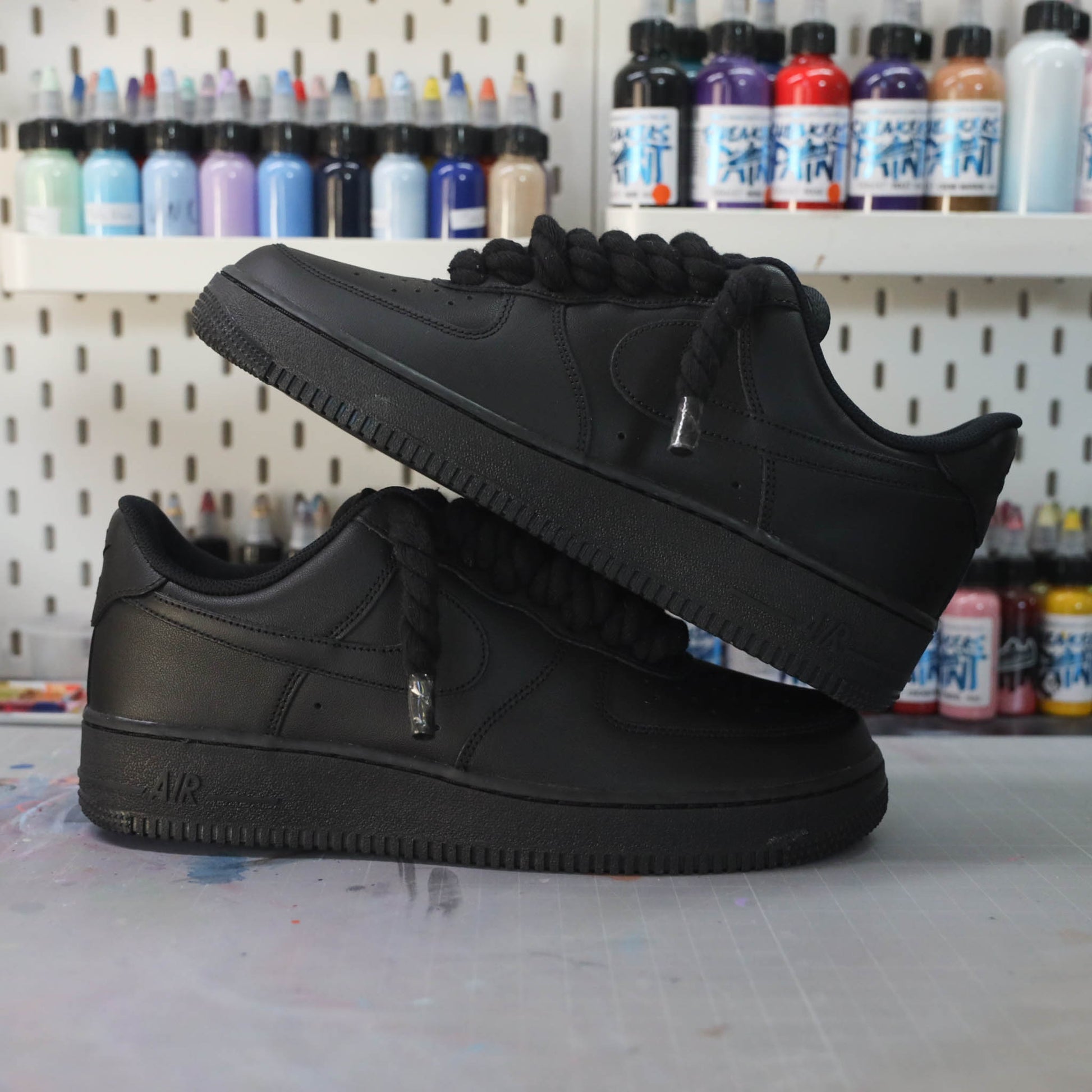 baskets nike air force 1 custom rope laces - lacets corde noir sneakeaze skz custom
