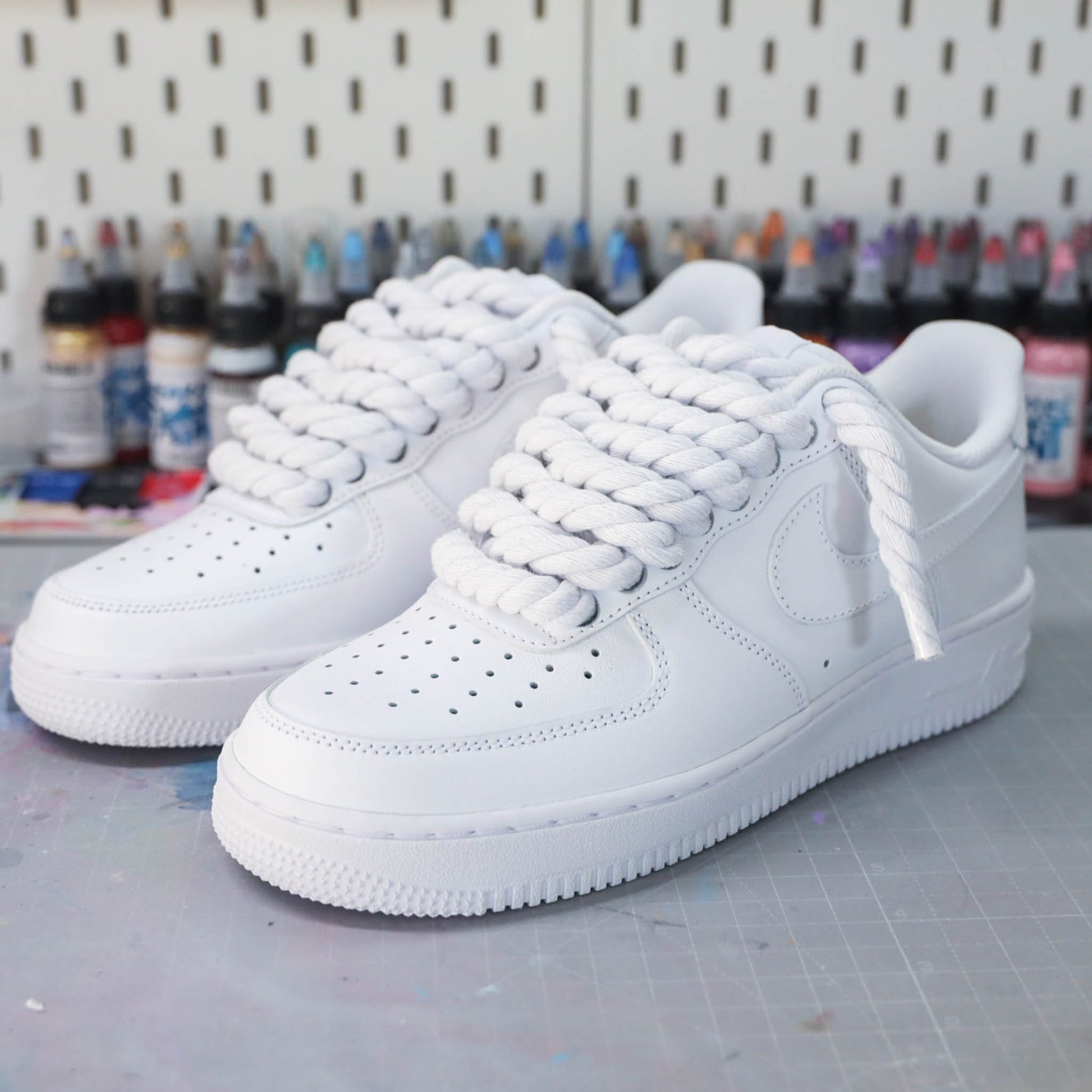 baskets nike air force 1 custom rope laces - lacets corde blanc sneakeaze skz custom