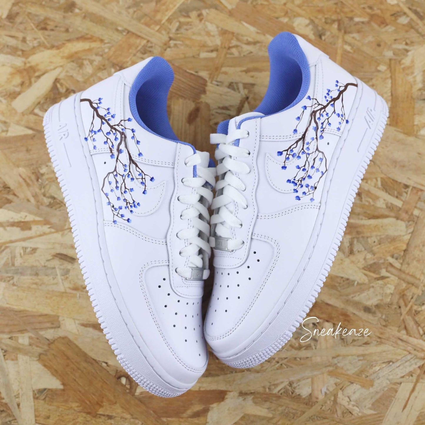 baskets nike air force 1 custom sakura cherry blossom couleur peint à la main fleur de cerisier japonais sneakers af1 sneakeaze