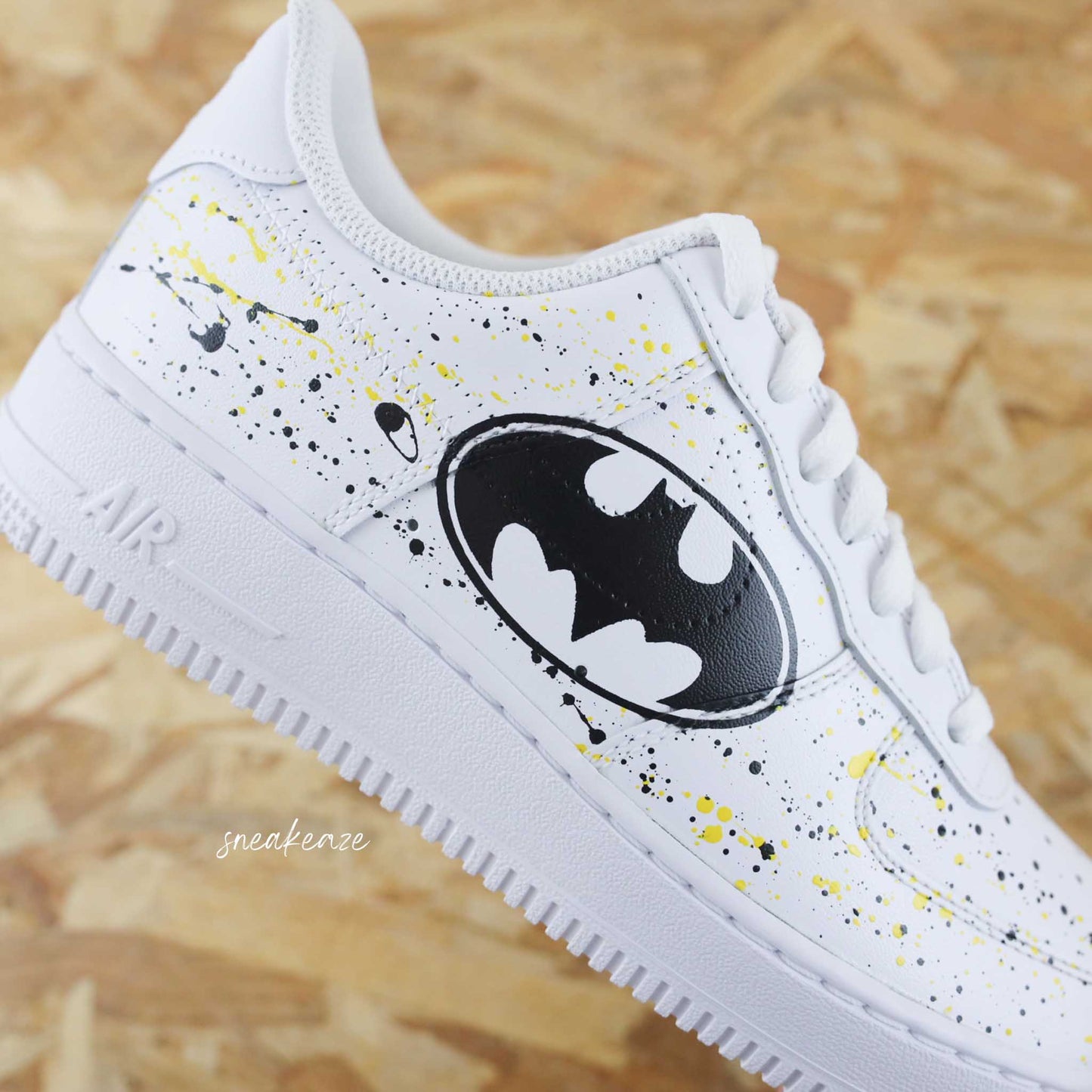 baskets nike Air force 1 personnalisées - sneakers custom batman splash DC comics le joker sneakeaze skz custom