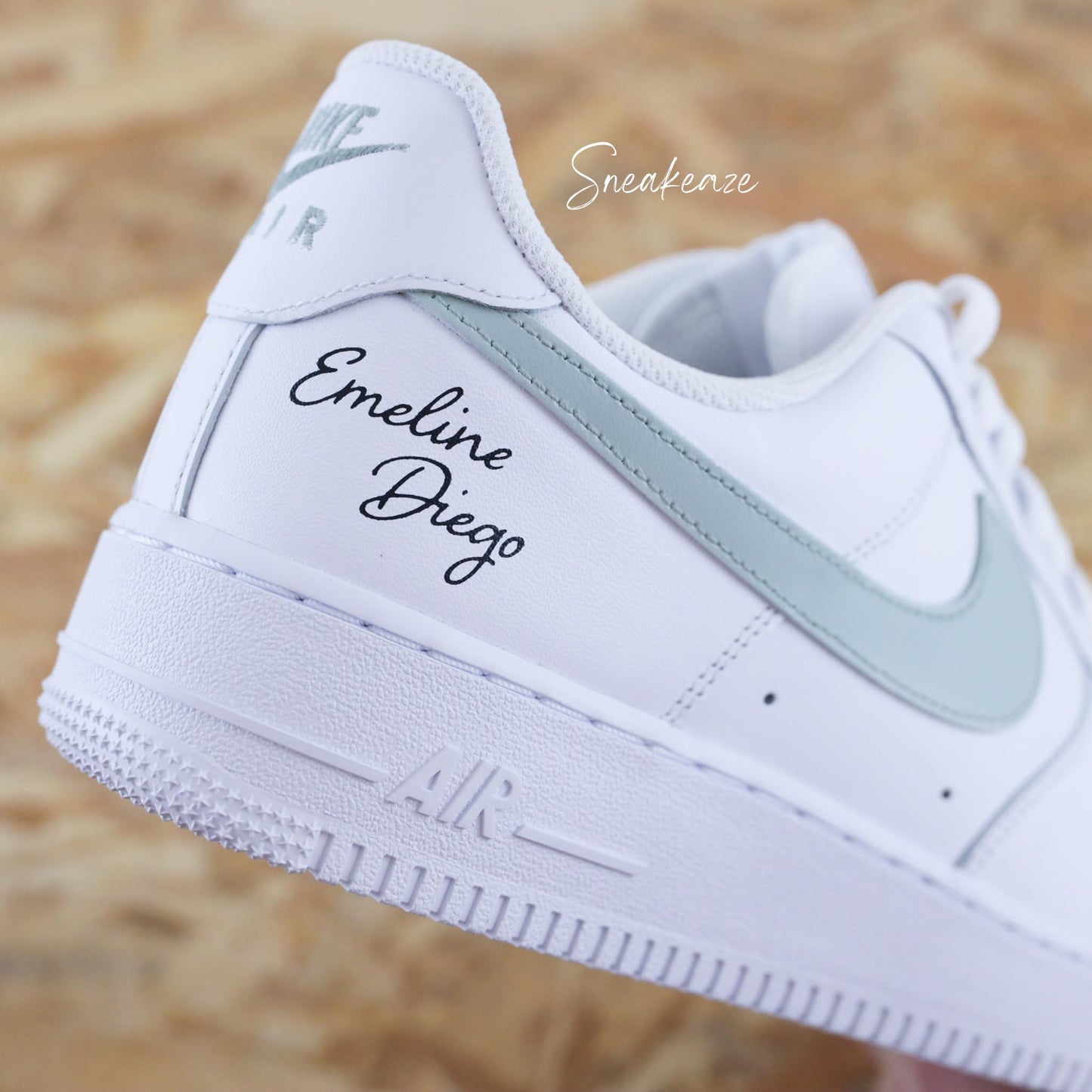 baskets nike air force 1 custom mariage inscription des initiales et date du mariage wedding sneakeaze customs skz