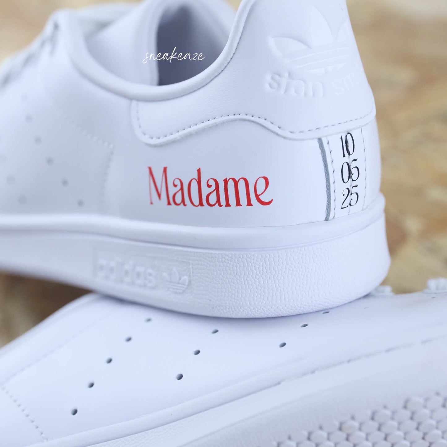 baskets Adidas stan smith mariage personnalisées - wedding day personnalisation prénoms des futurs mariés et initiales sur le thème de l'amour - sneakeaze customs skz
