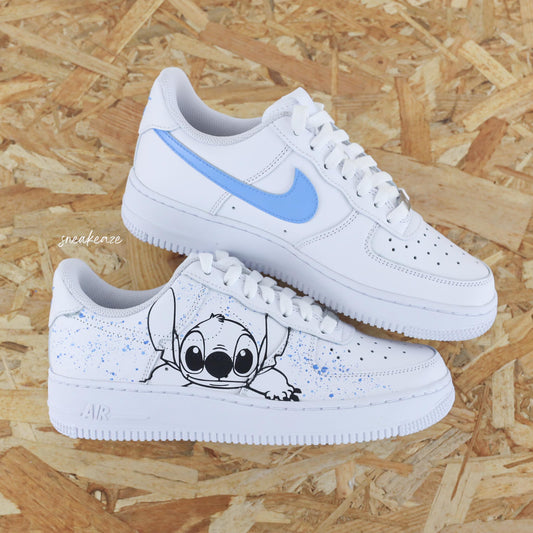 Baskets nike air force 1 custom peint à la main disney lilo et stitch splash bleu  sneakeaze custom skz