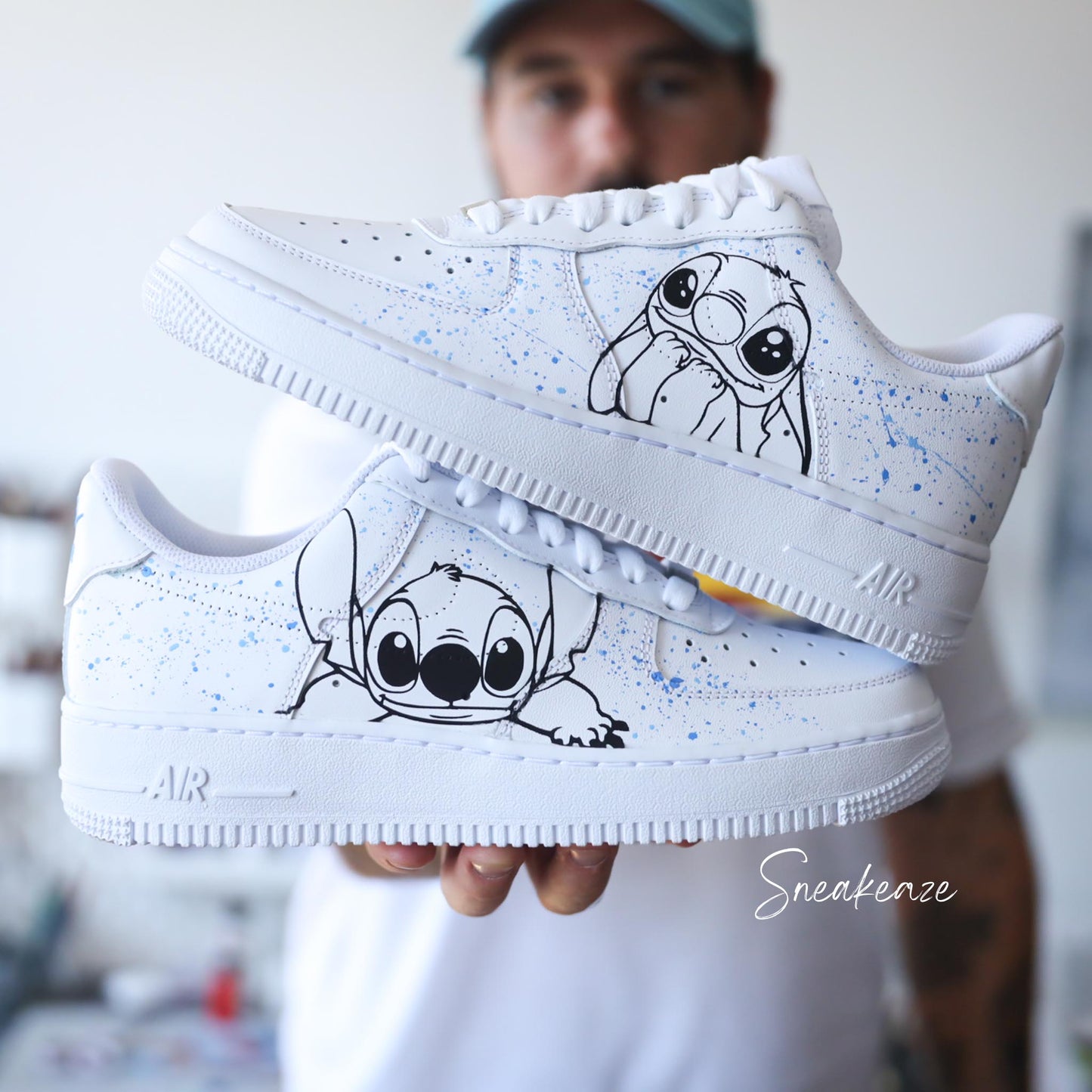 Baskets nike air force 1 custom peint à la main disney lilo et stitch splash bleu sneakeaze custom skz