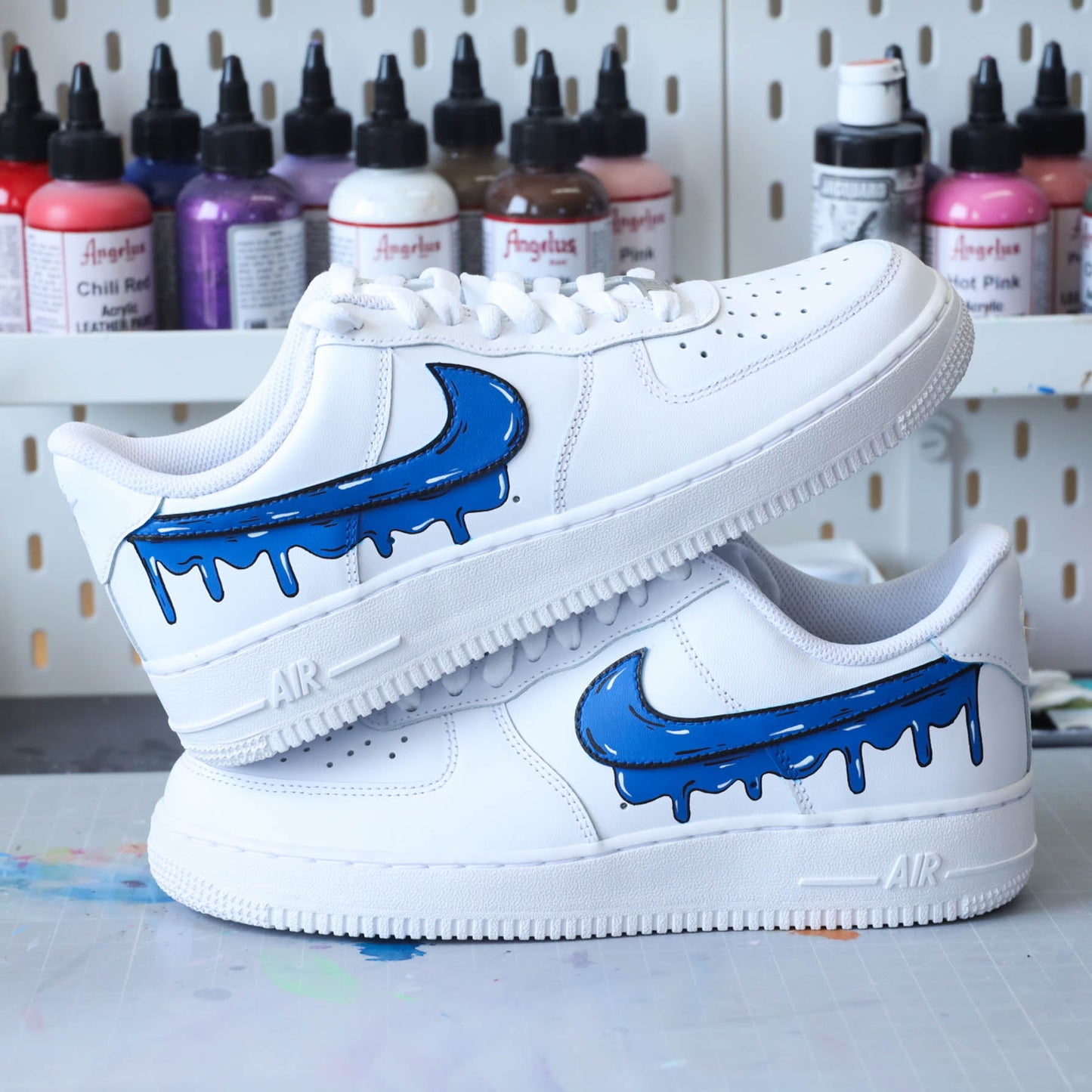 baskets nike air force 1 custom cartoon drip red sketch sneakeaze customs sneakers personnalisées