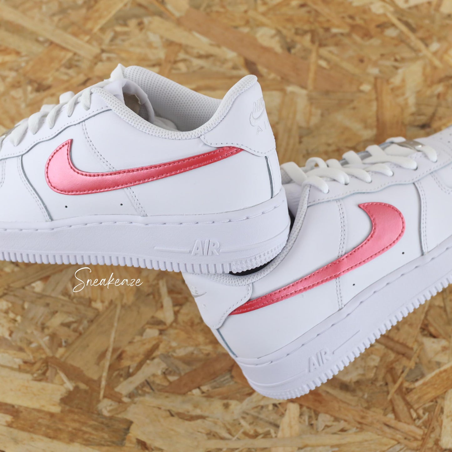 Swoosh métallisé (couleur au choix) - Air Force 1 custom - SNEAKEAZE CUSTOMS
