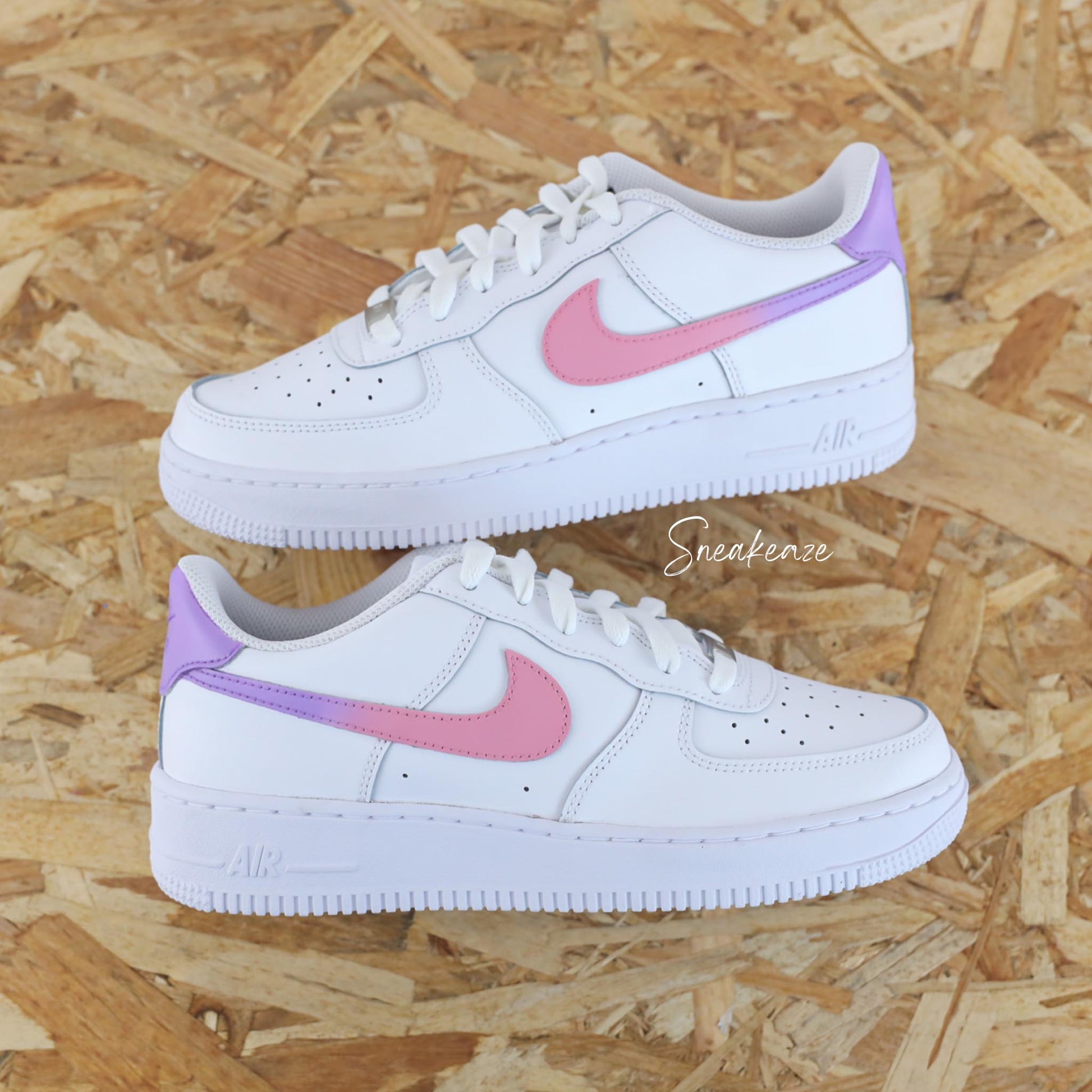 Nike Air Force 1 custom rose et lila pastel dégradé colors sneakers femme AF1 personnalisé customisé sur mesure
