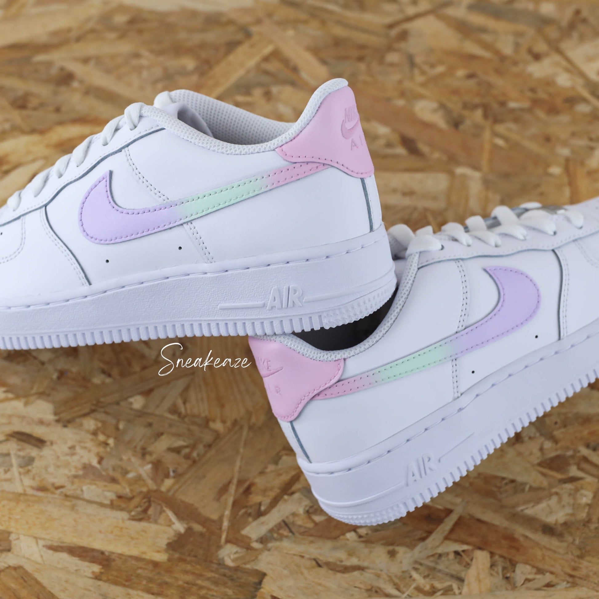 Nike Air Force 1 custom rose et lila pastel dégradé colors sneakers femme AF1 personnalisé customisé sur mesure