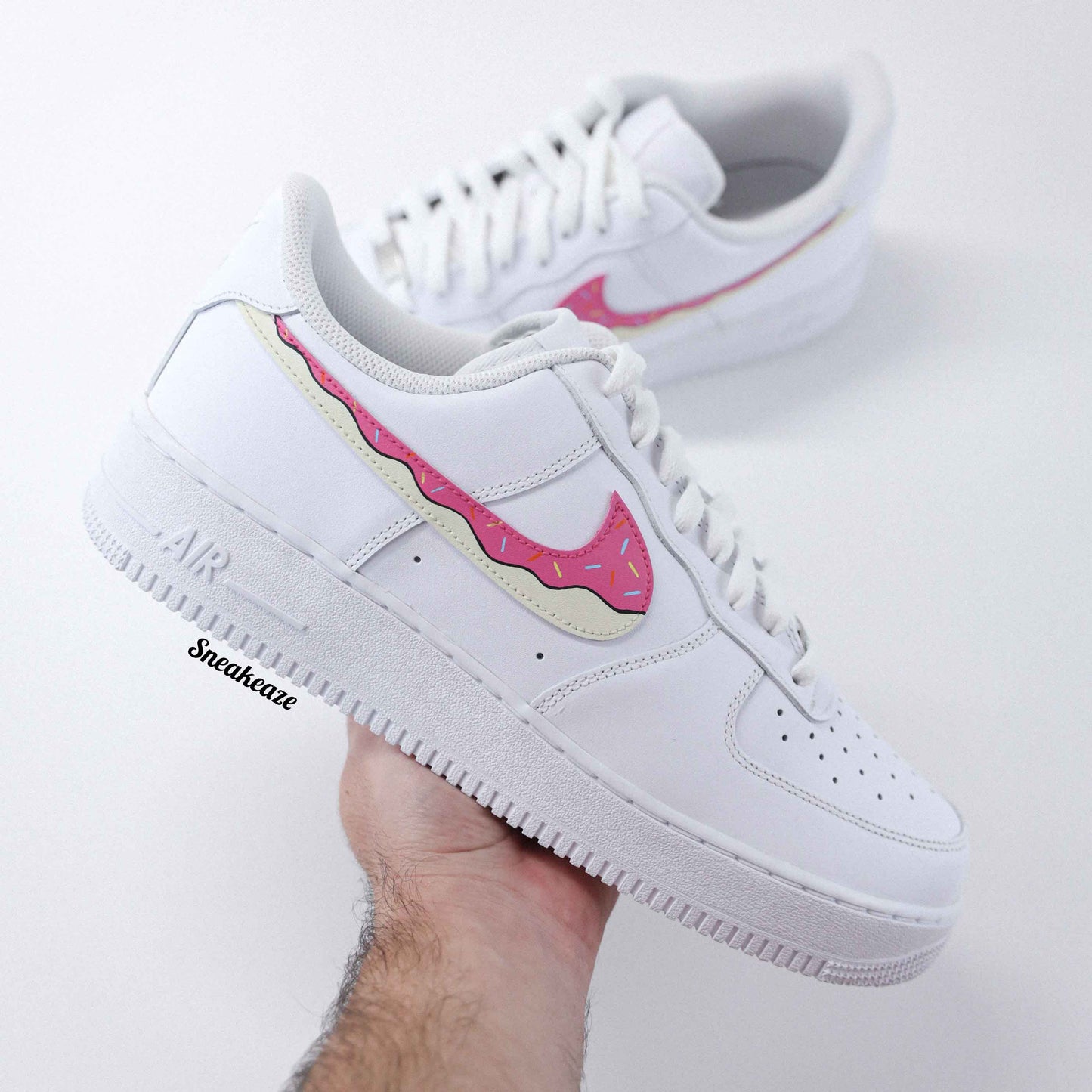 nike air force 1 custom donuts rose baskets custom pour femme sneakers af1 personnalisé dessin