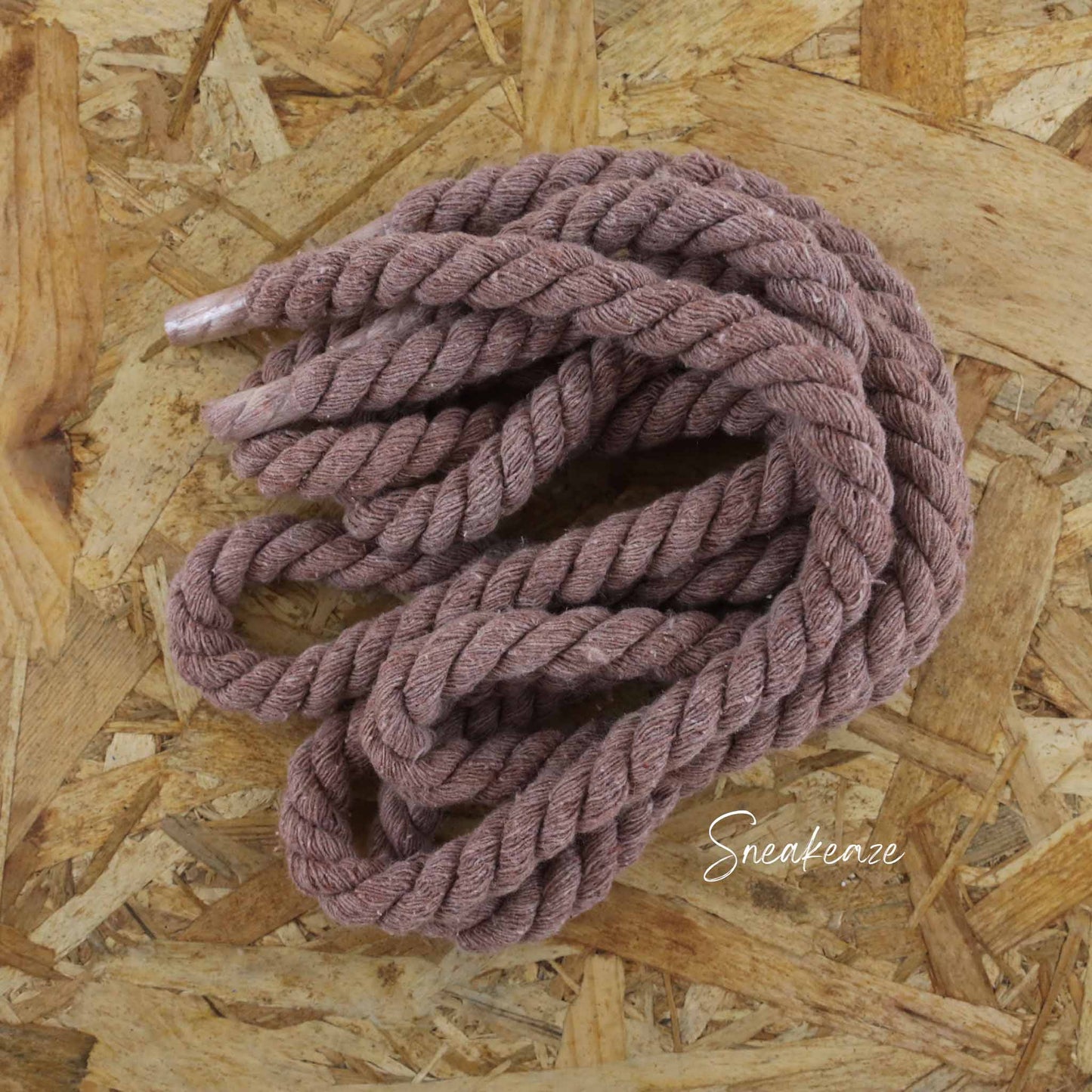 paire de gros lacets corde couleur pastel - couleur : marron praliné, lila et rose clair. Accessoires pour modèle Rope Laces air force 1 custom ou adidas custom sneakeaze custom
