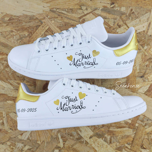 baskets Adidas stan smith custom mariage - wedding day personnalisation date du mariage sur le thème de l'amour couleur gold doré- sneakeaze customs skz