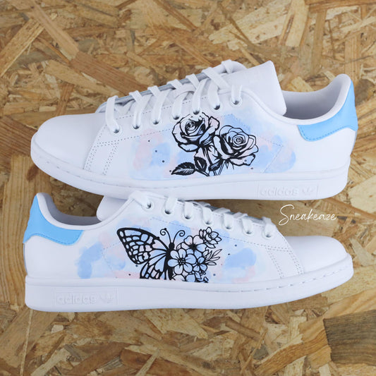 Baskets Stan smith adidas custom - dessins fleurs rose et papillon et effet aquarelle - sneakeaze customs skz