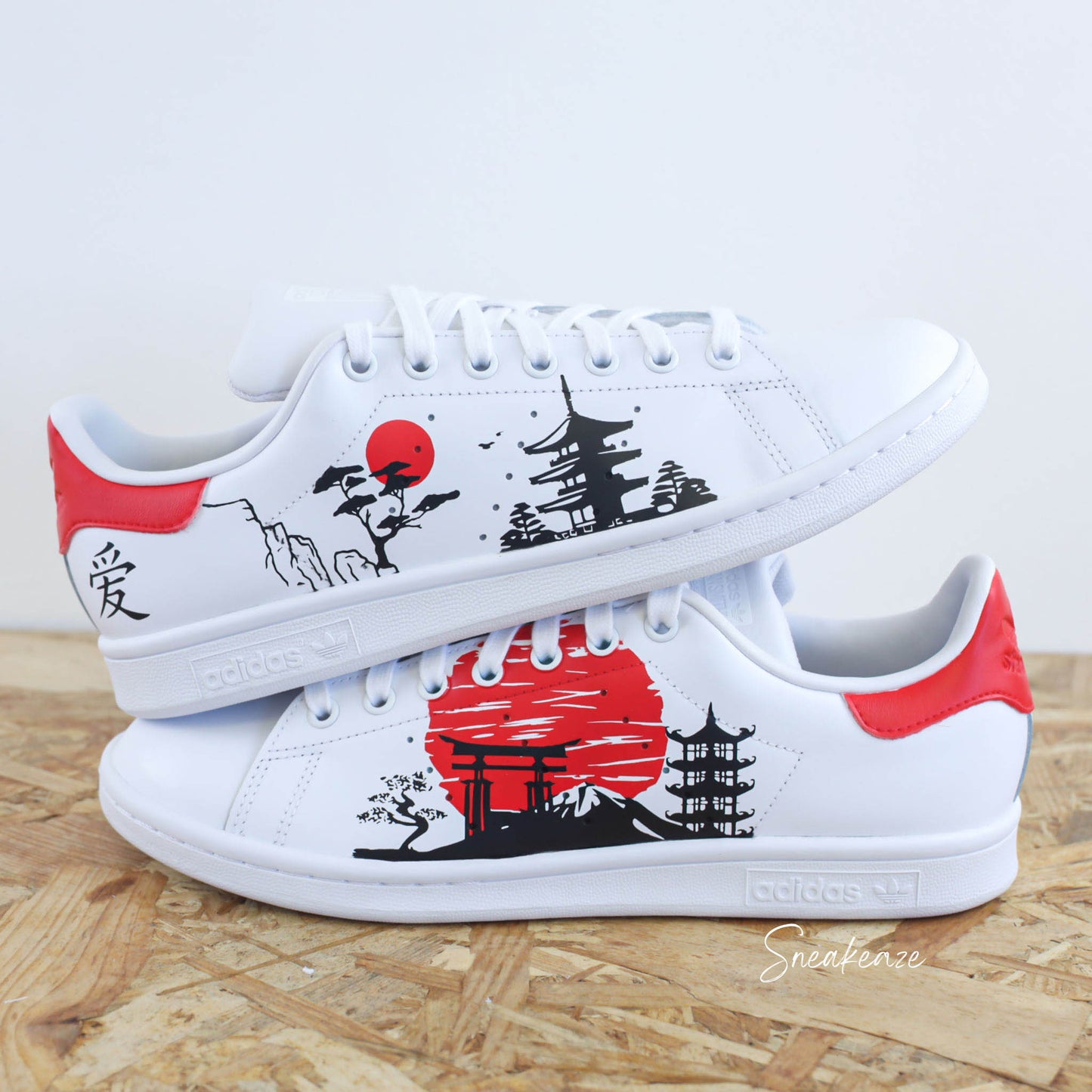 Japonese style - dessin traditionnel japonais - Adidas stan smith Custom Japon | Sneakeaze customs baskets personnalisées pour femme sneakers advantage rouge et noir