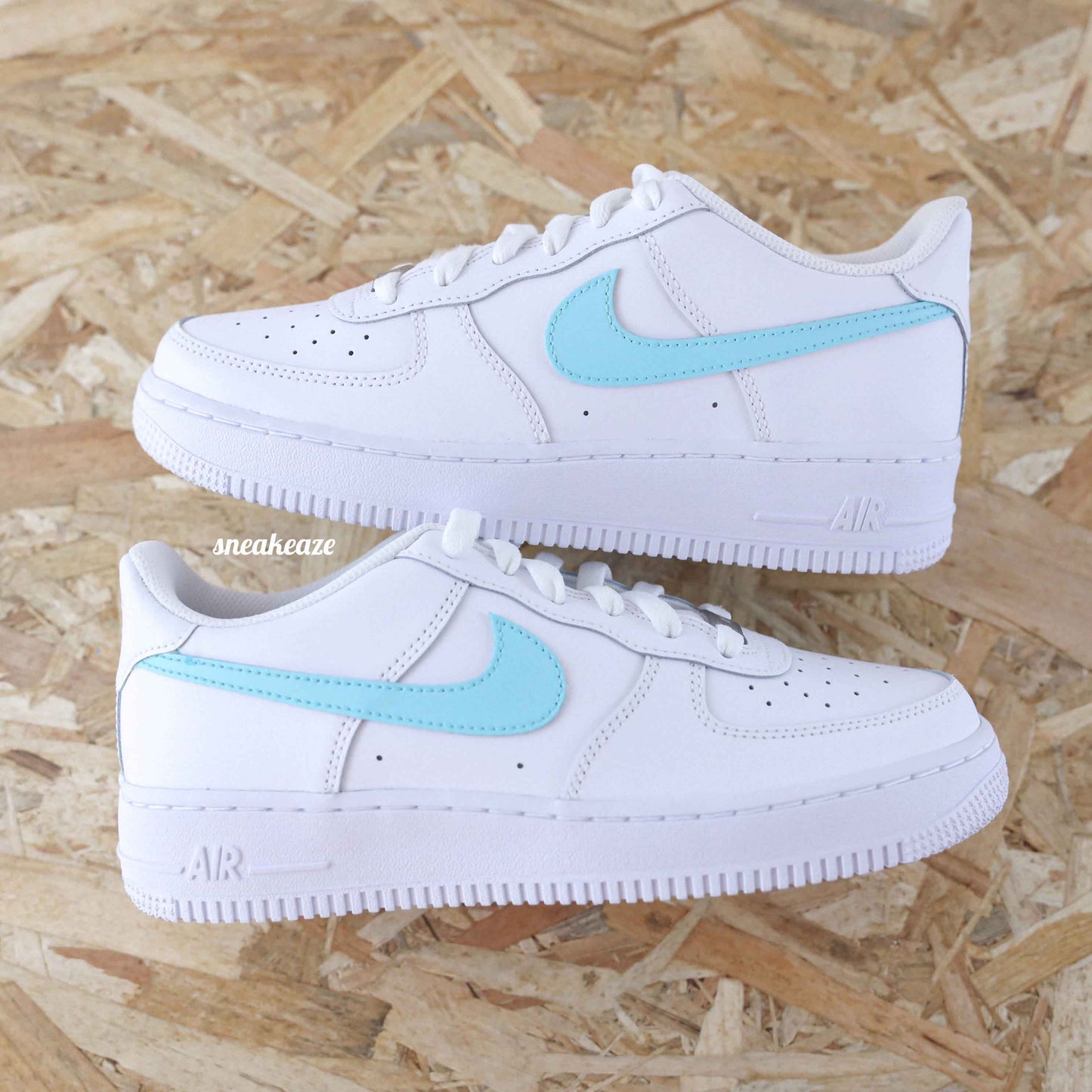 nike air force 1 custom swoosh aqua tiffany pastel sneakers femme enfant AF1 personnalisé basket peint à la main