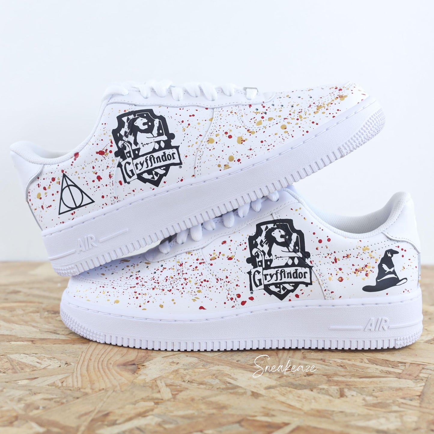 baskets nike Air Force 1 custom gryffondor Harry potter sneakeaze customs skz