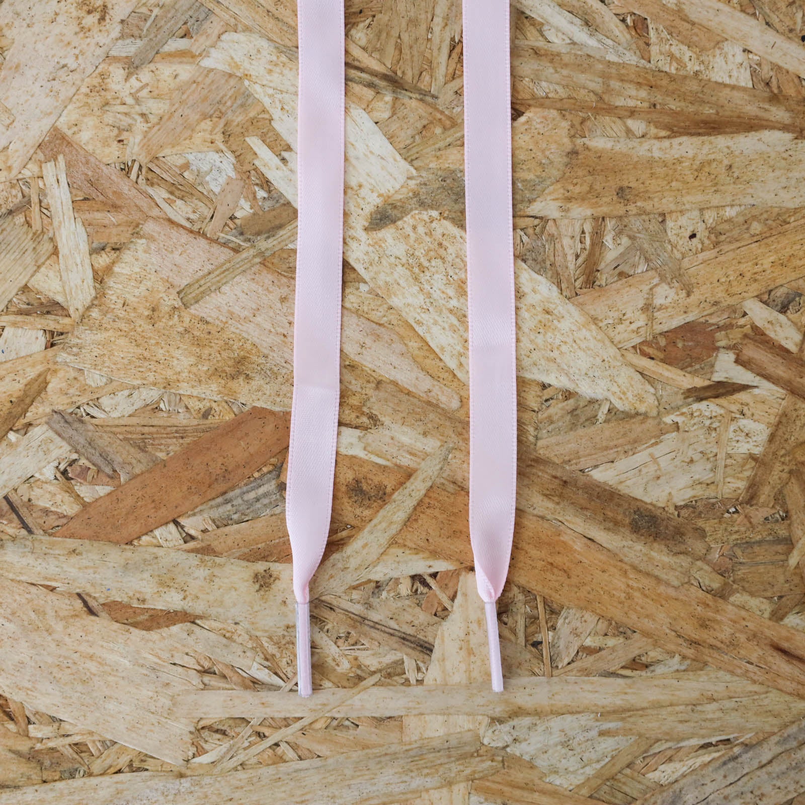 Lacets Ruban - Rose clair sneakeaze custom