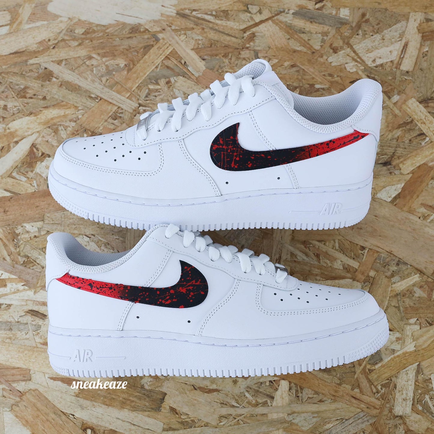 Baskets Nike Air force 1 custom - swoosh Bulls splash noir et rouge - sneakeaze customs skz