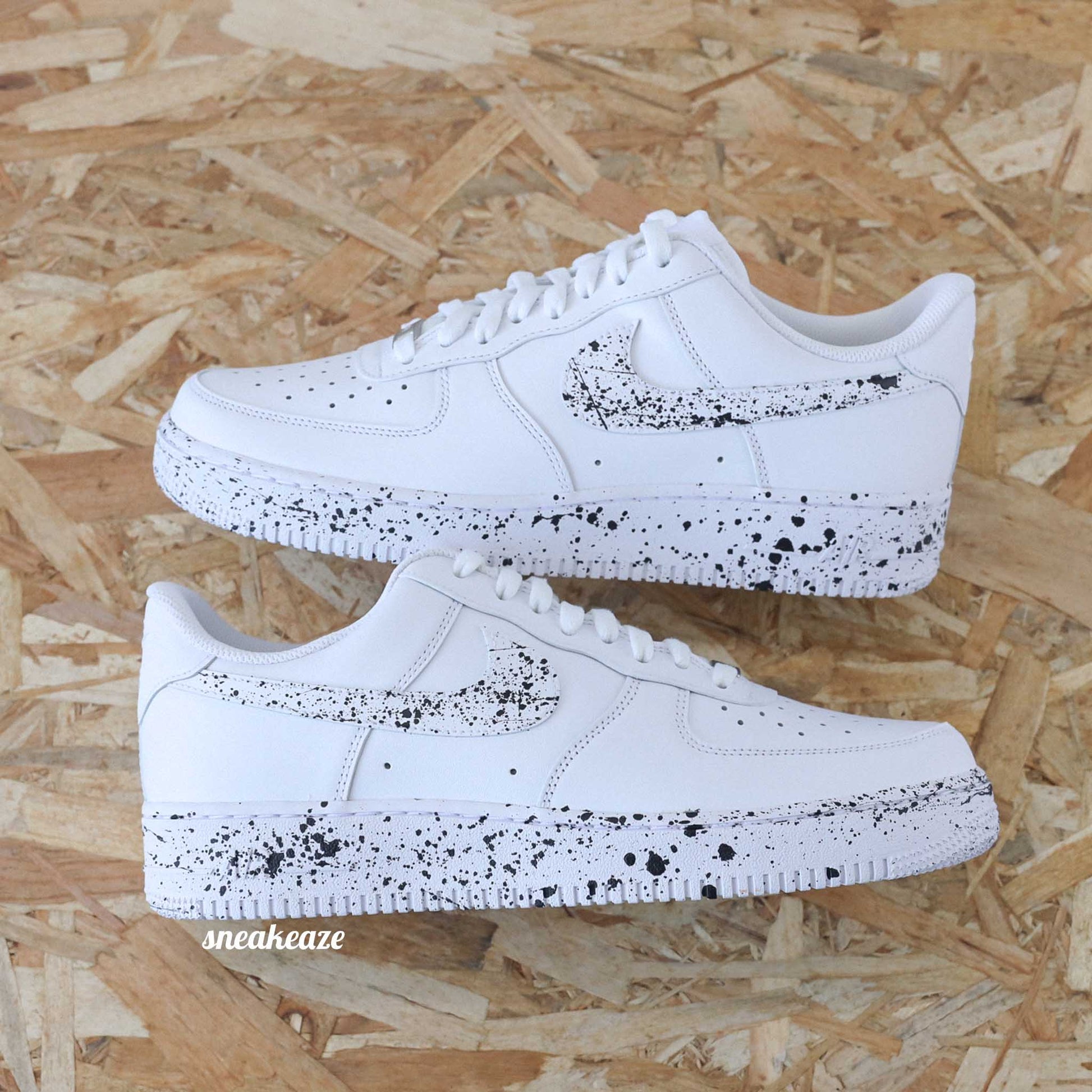 baskets Air Force 1 custom - Splash red and black AF1 - SNEAKEAZE CUSTOMS skz sneakers