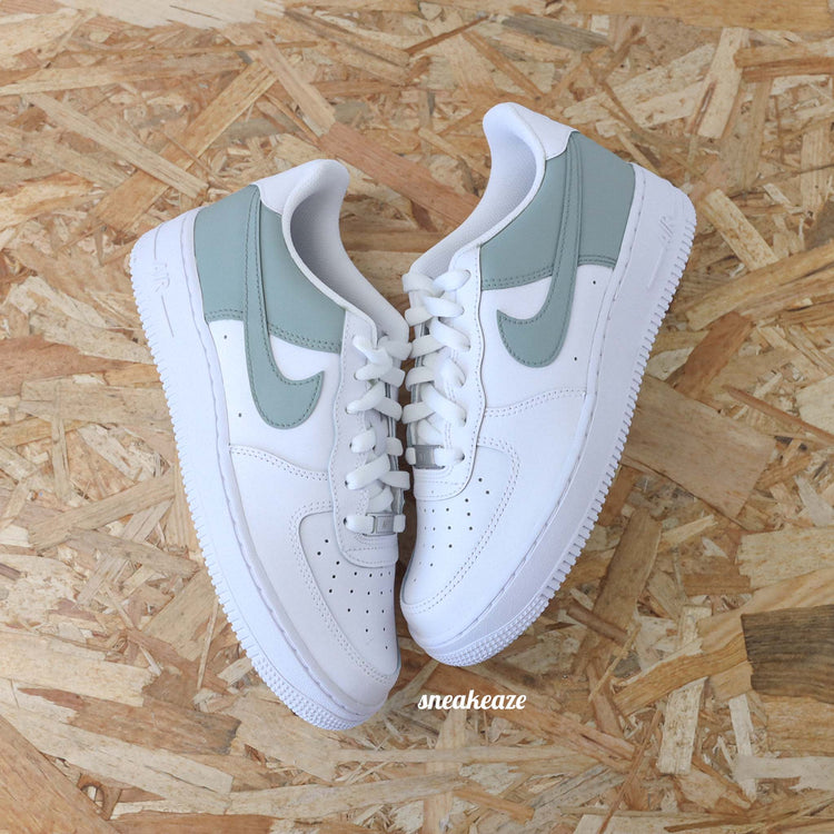 baskets nike air force 1 AF1 custom color block vert de gris pistache automne sneakeaze skz custom