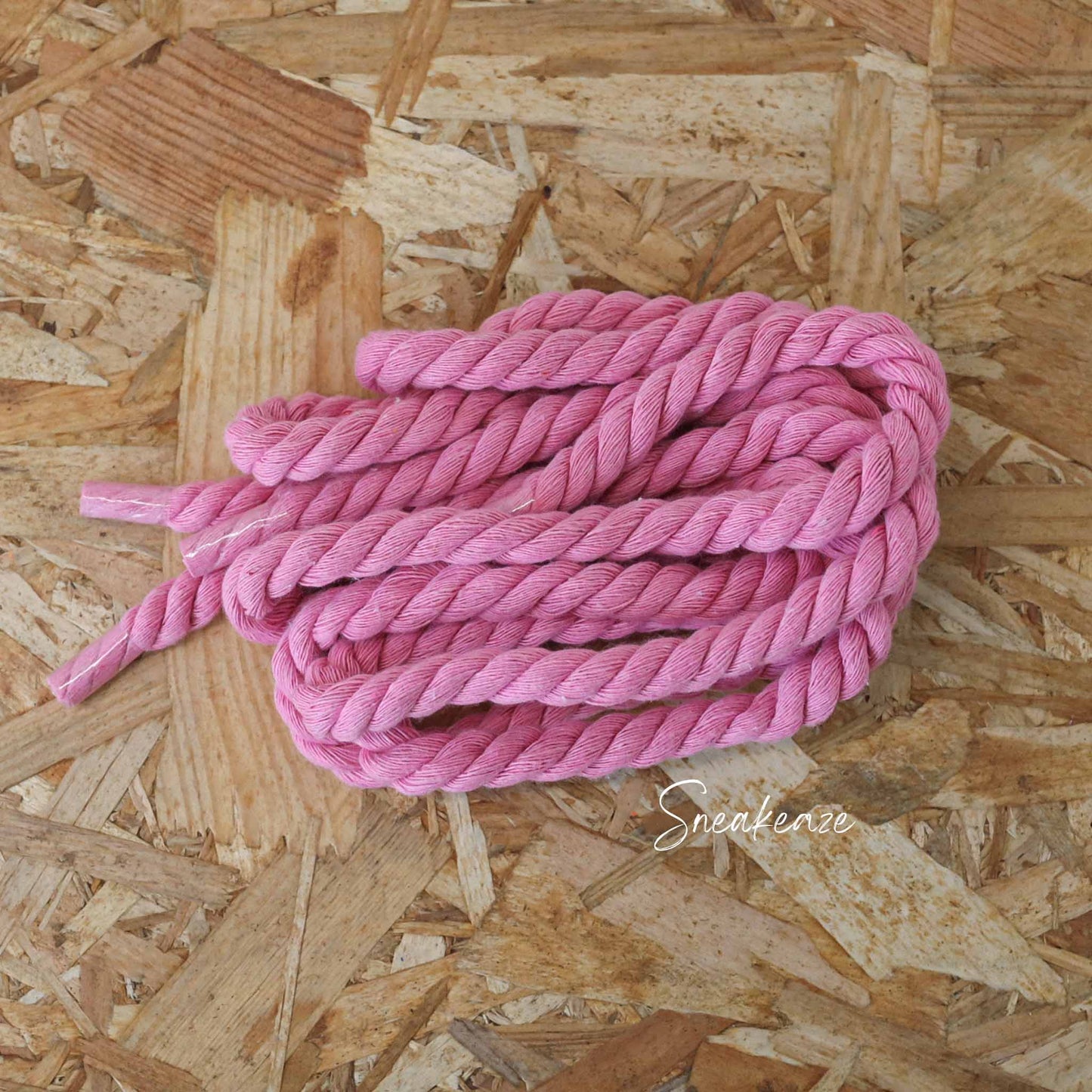 paire de gros lacets corde couleur pastel - couleur : marron praliné, lila et rose clair. Accessoires pour modèle Rope Laces air force 1 custom ou adidas custom sneakeaze custom