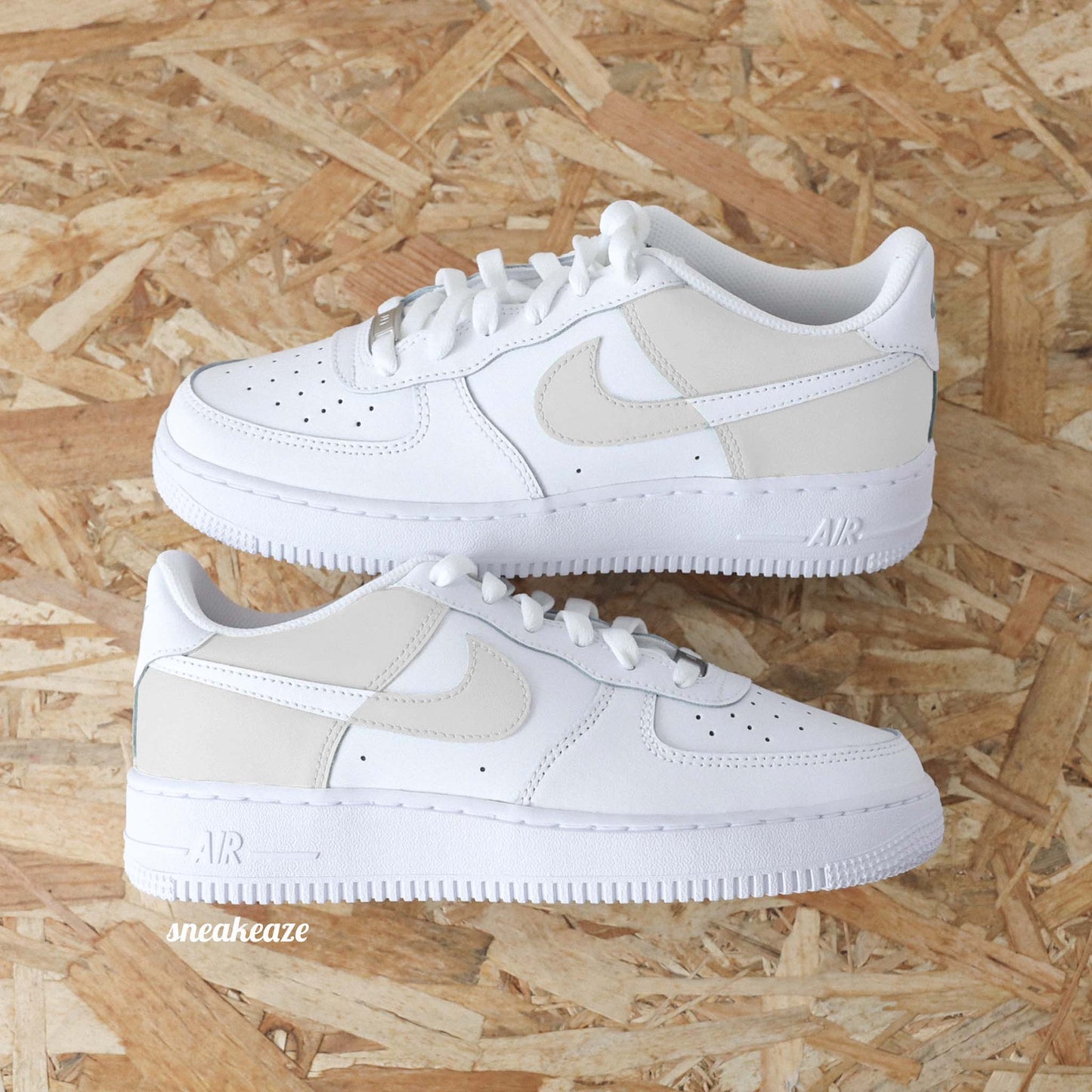 Reverse (couleur au choix) - Air Force 1 custom - SNEAKEAZE CUSTOMS