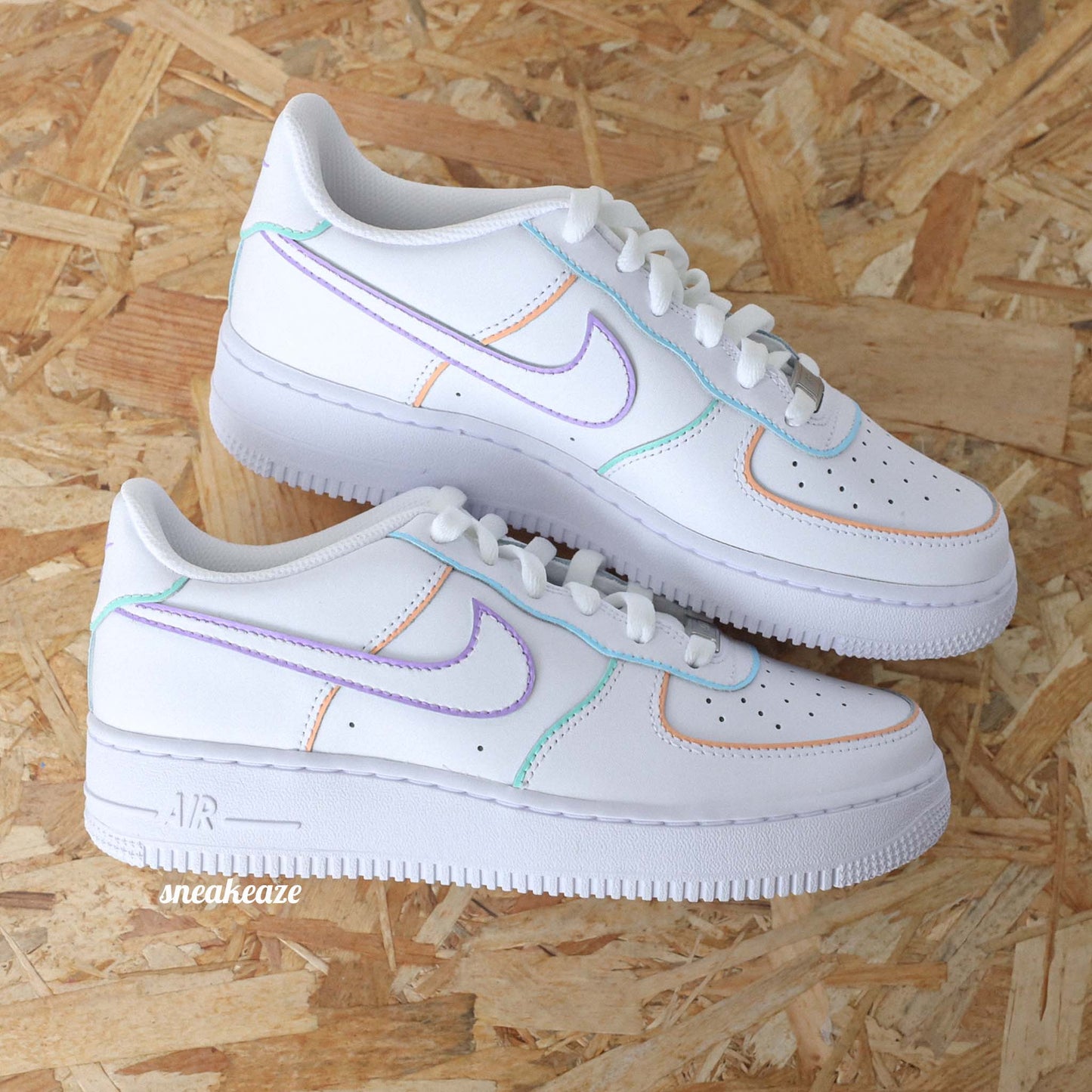 baskets nike air force 1 custom outline couleur pastel - sneakeaze custom skz