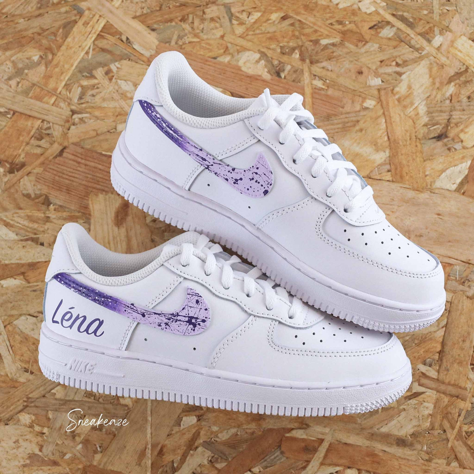 baskets nike air force 1 enfant custom - splash prénom violet - sneakeaze customs skz