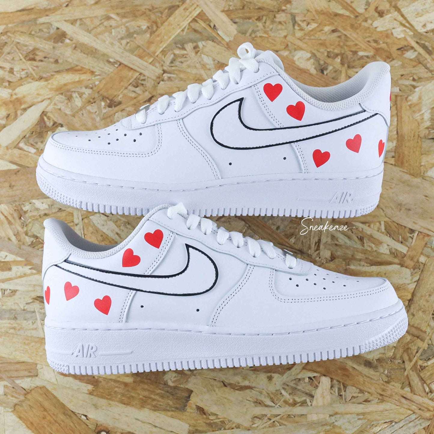 Baskets Nike air force 1 custom silhouette coeur rouge saint valentin - sneakeaze skz custom