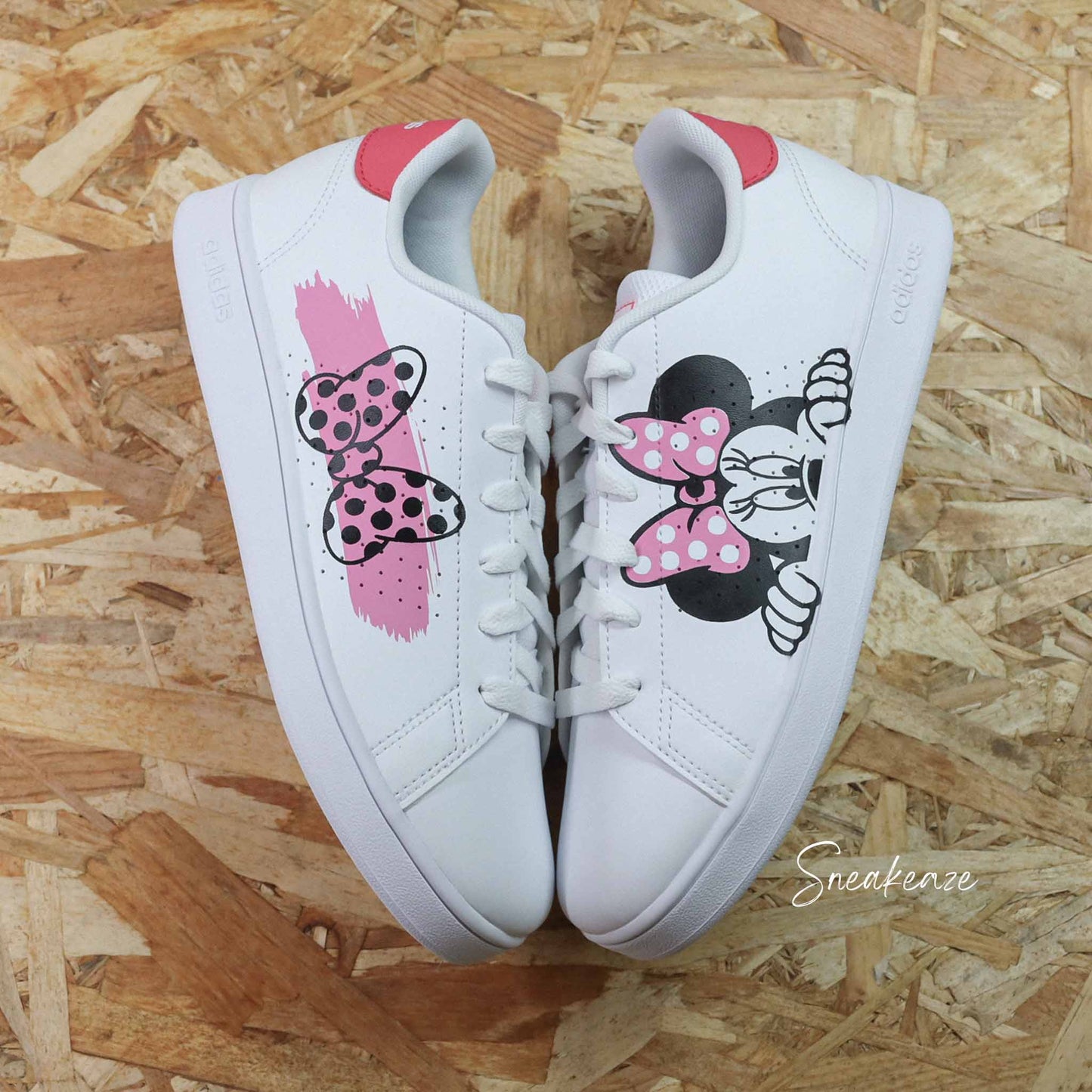 Minnie - Adidas Advantage custom