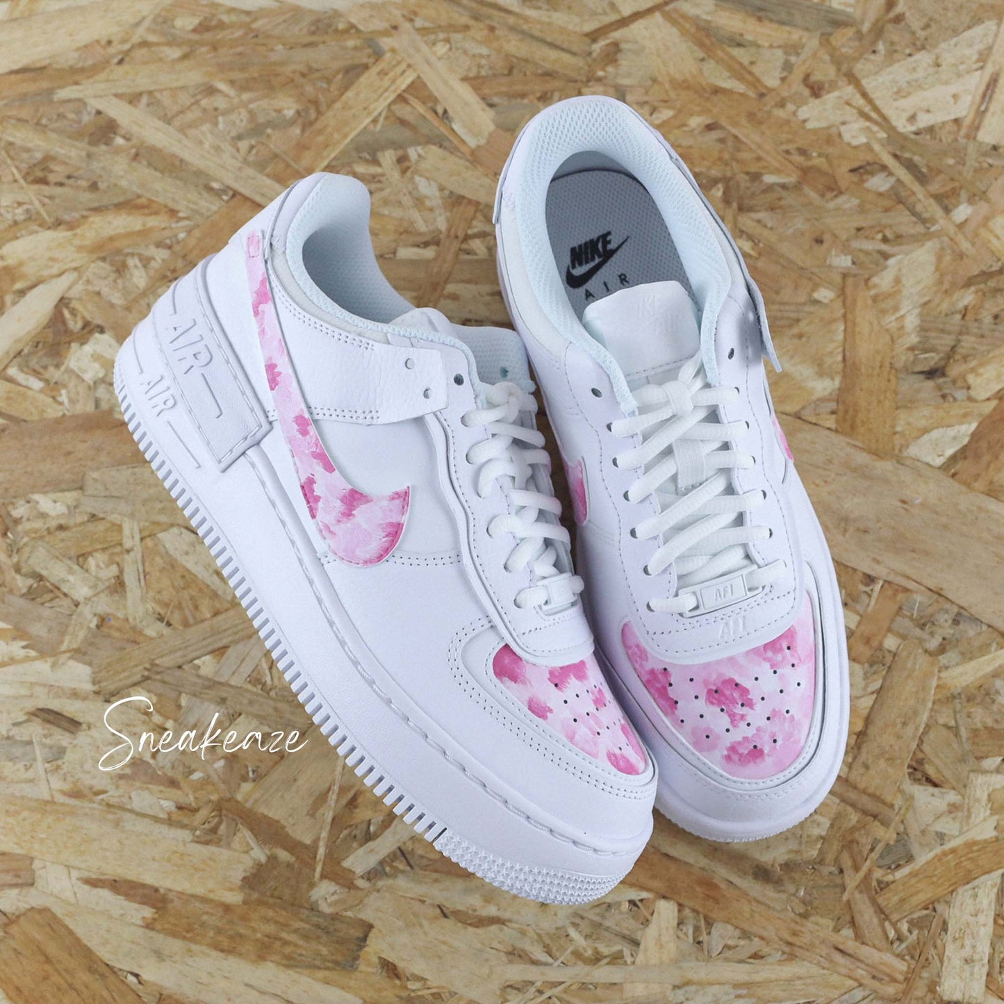 Baskets Air force 1 shadow customs pastel brush couleurs pastels baby pink sneakeaze customs skz