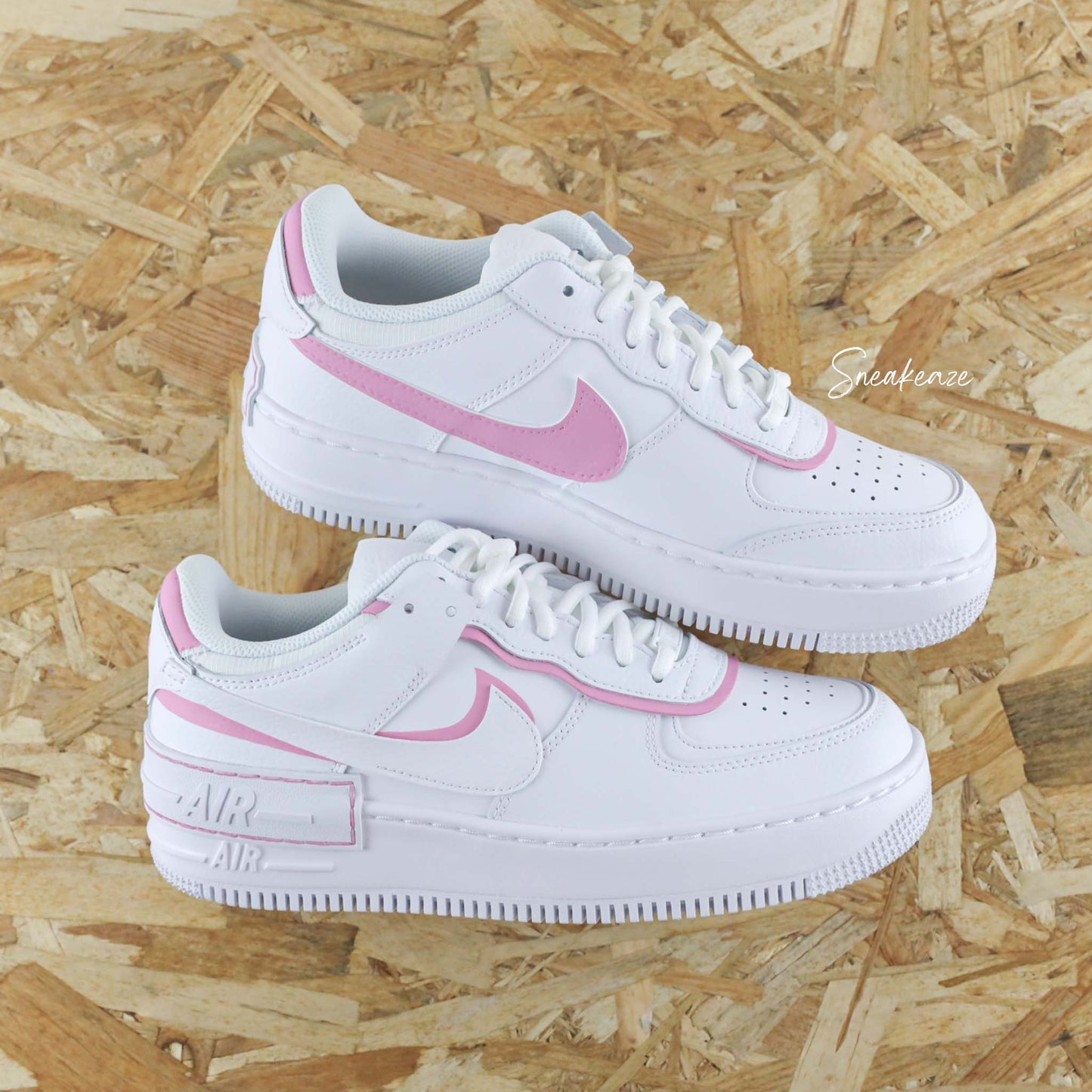 baskets af1 custom nike air force 1 shabow silhouette Baby Pink sneakeaze custom skz