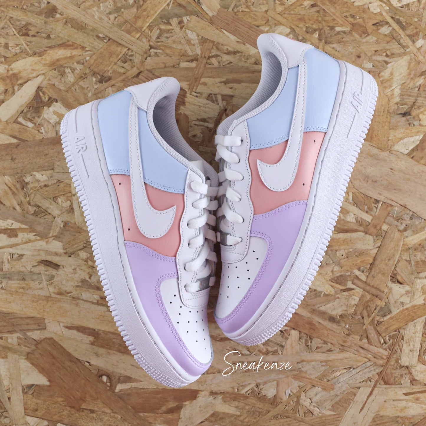 Baskets Nike Air force 1 custom pastel color sneakeaze skz customs