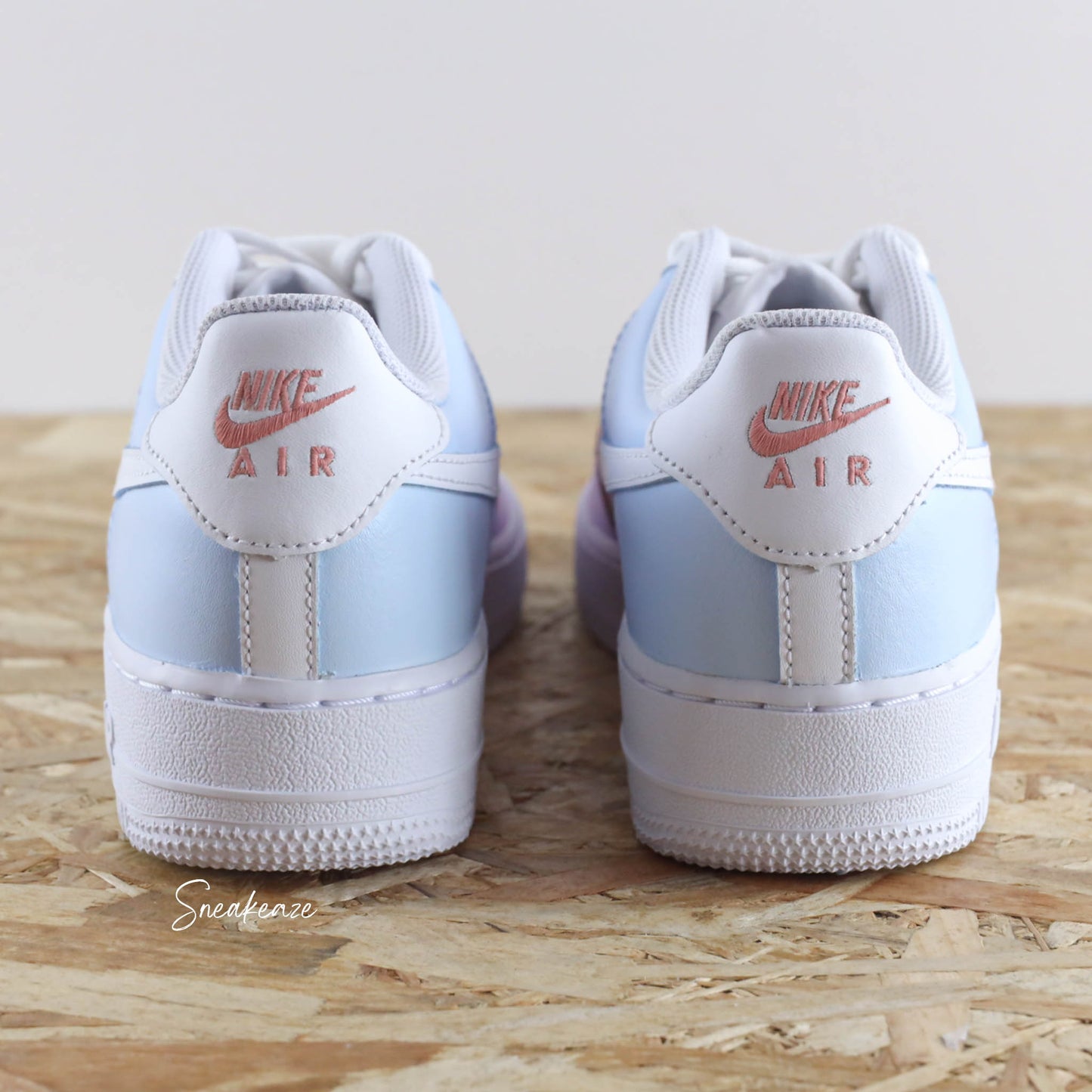 Baskets Nike Air force 1 custom pastel color sneakeaze skz customs