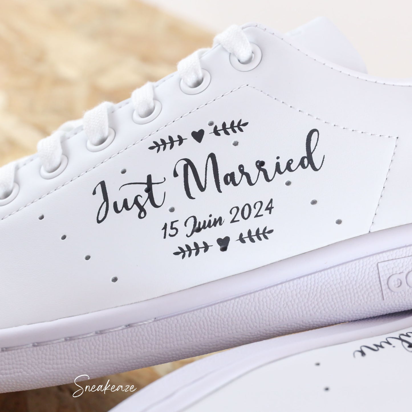 Baskets mariage Adidas customs personnalisée stan smith married bridge sneakeaze customs skz