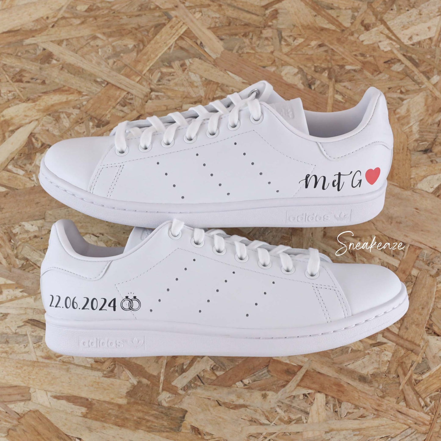 baskets Adidas stan smith custom mariage - wedding day personnalisation prénoms des futurs mariés et initiales sur le thème de l'amour - sneakeaze customs skz