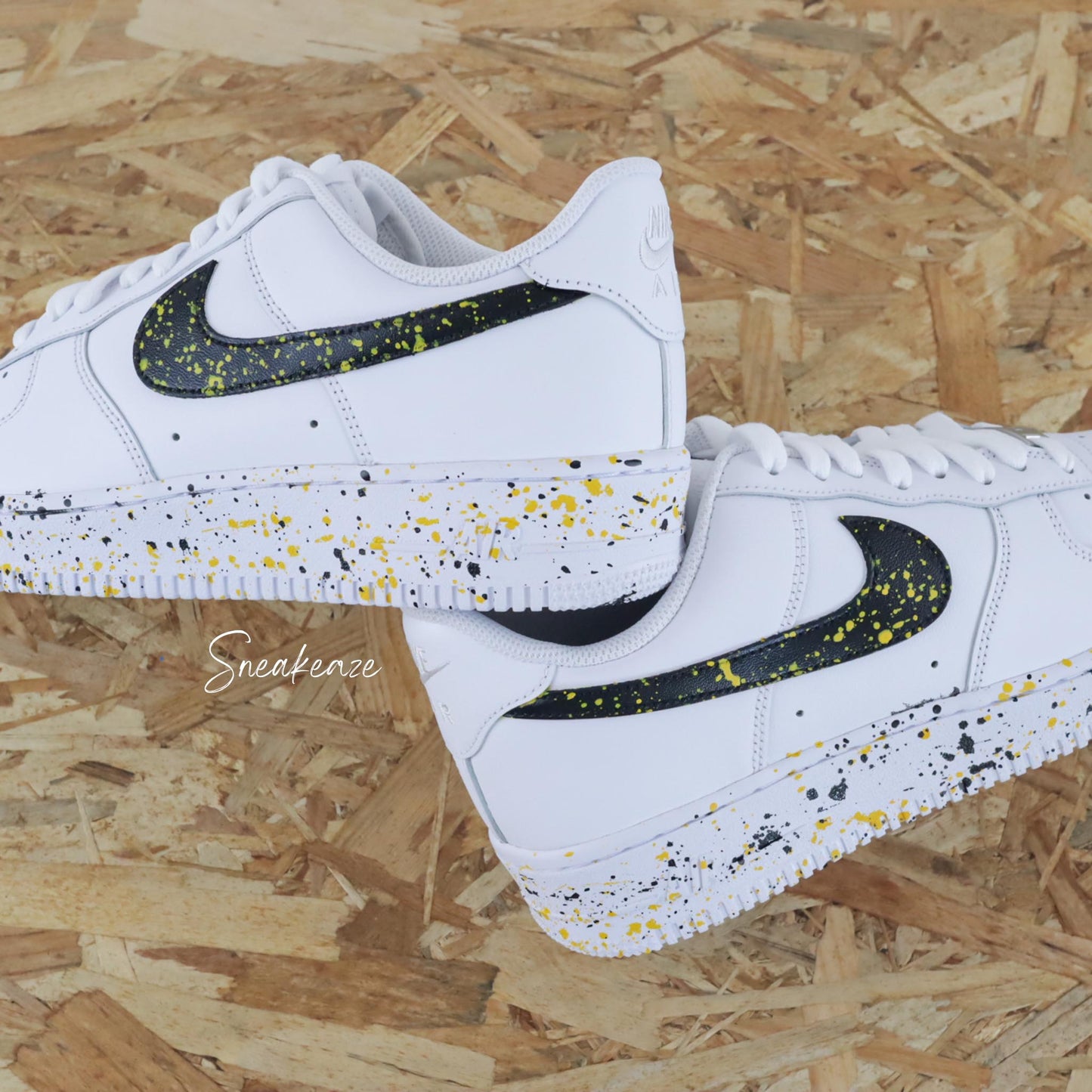 Air Force 1 custom - Splash noir et jaune wolverine - SNEAKEAZE CUSTOMS sneakers af1