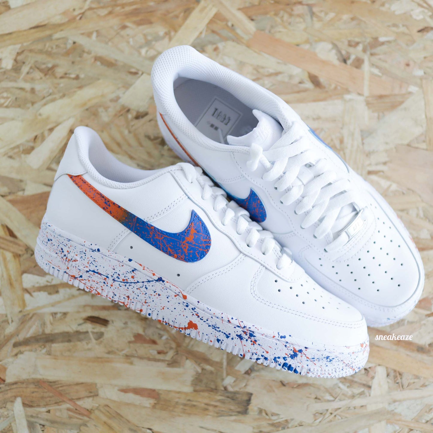 baskets air force 1 nike custom splash knicks orange et bleu sneakers sneakeaze customs skz