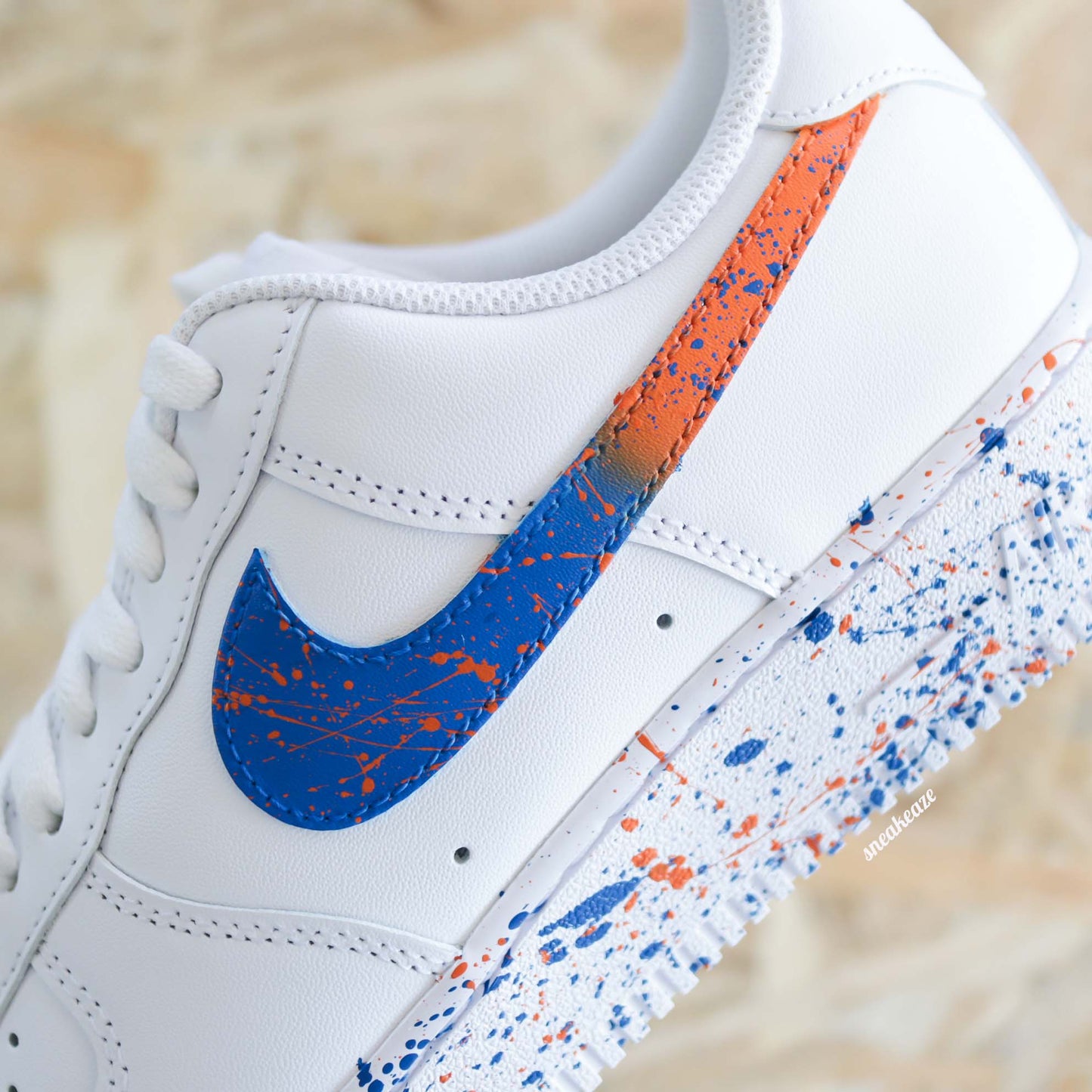baskets air force 1 nike custom splash knicks orange et bleu sneakers sneakeaze customs skz