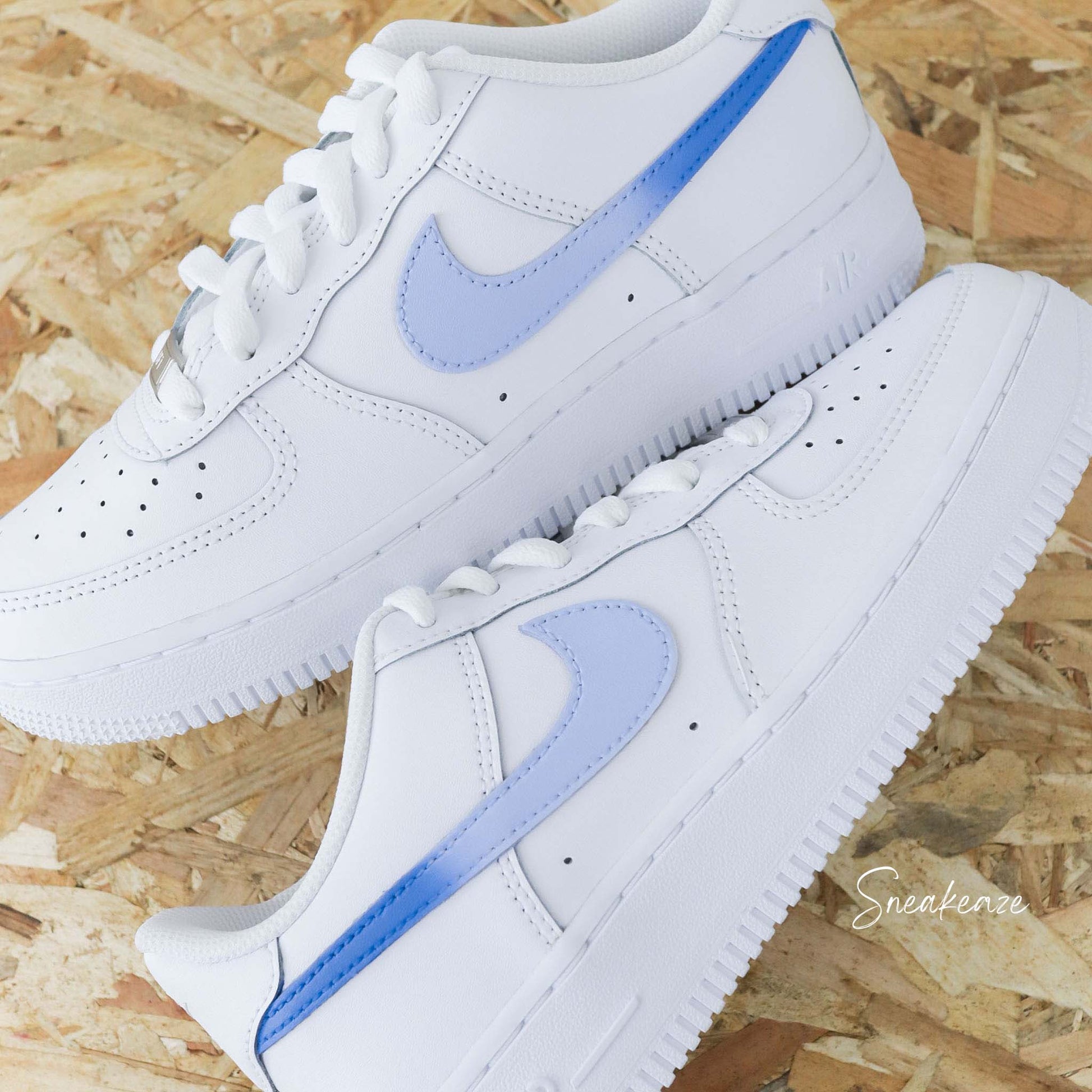 baskets nike air force 1 custom enfant - swoosh dégradé pastel bleu pour petit fillegarçonsneakeaze skz customs
