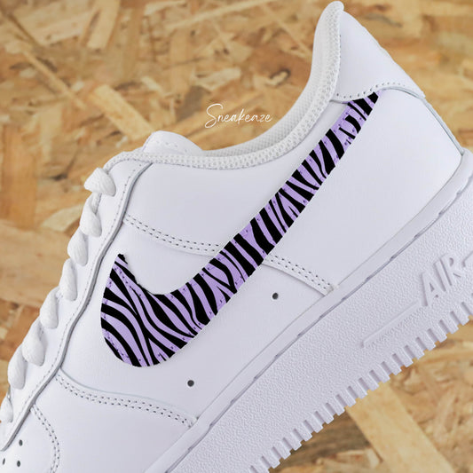 baskets nike air force 1 custom swoosh lila pastel zèbra sneakers femme enfant AF1 personnalisé basket peint à la main