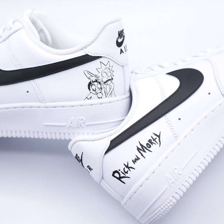 Baskets nike air force 1 custom rick & morty sneakeaze customs skz