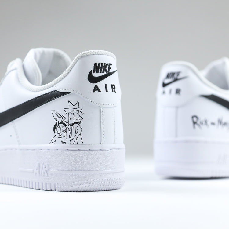 Baskets nike air force 1 custom rick & morty sneakeaze customs skz