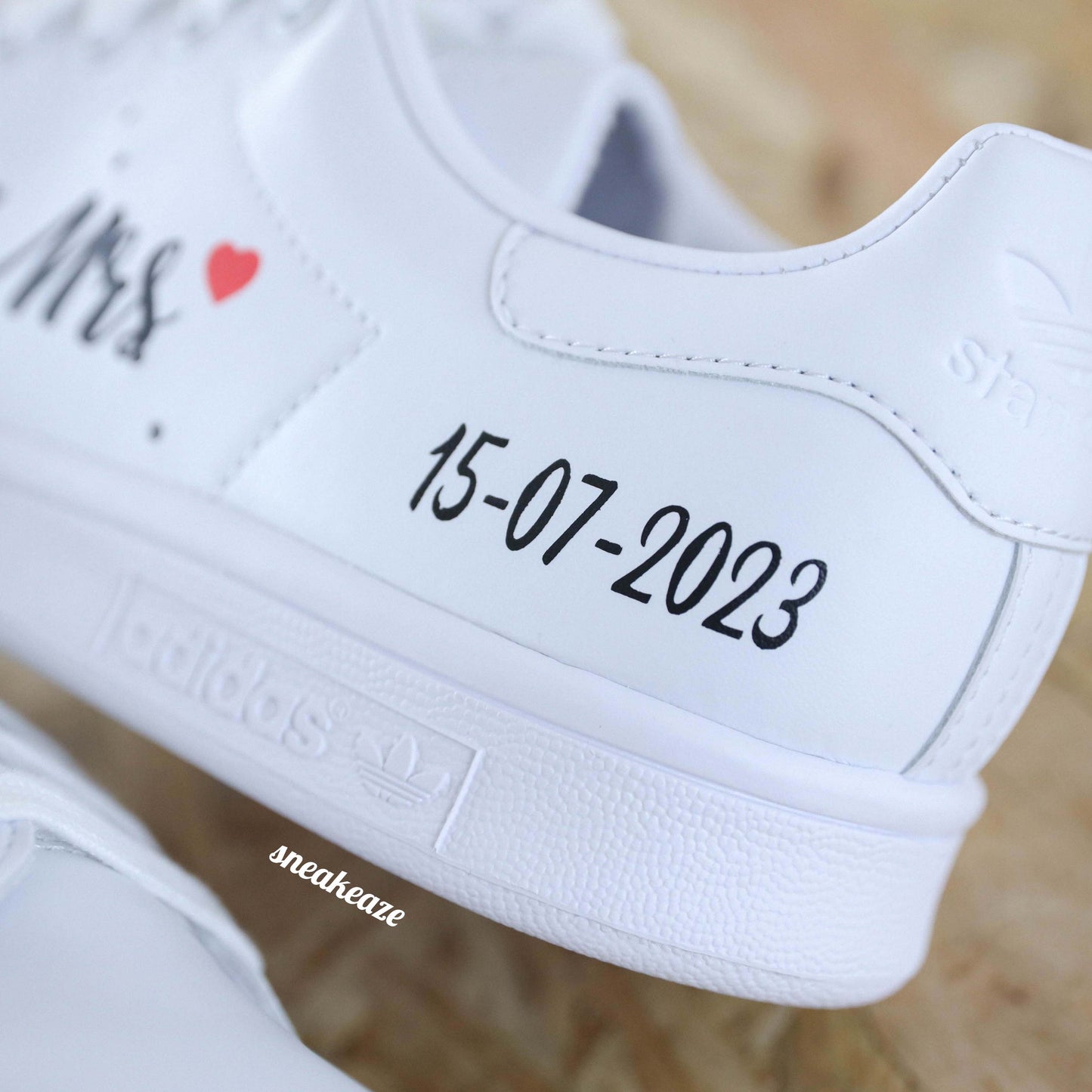 baskets Adidas stan smith custom mariage mr & mrs wedding sneakeaze customs skz